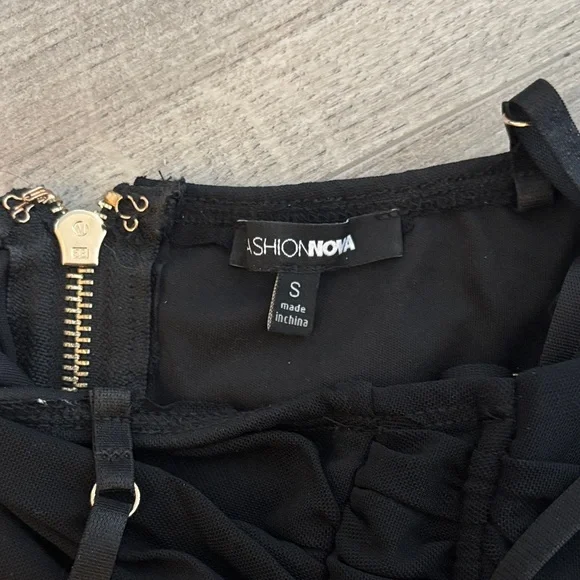 Fashion Nova Black Ruched Maxi Dress - Picture 3 of 3